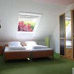 Auf Der Baar 아파트 *